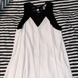 Francesca’s laced top dress